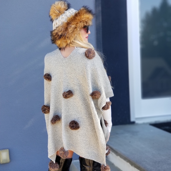 Tan Pom Pom Wrap - Picture 10 of 10